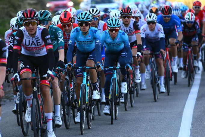 Superman López sigue ascendiendo en la general de Tirreno Adriático