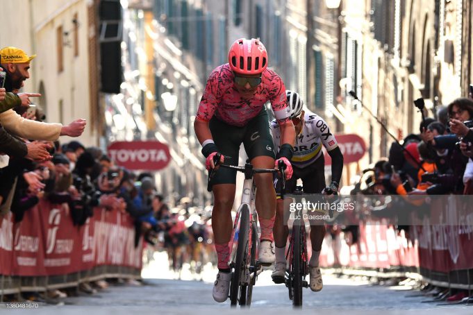 Top 10 de Sergio Higuita en la Strade Bianche