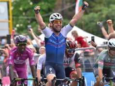 Top 3 para Fernando Gaviria en la etapa 3 del Giro 2022