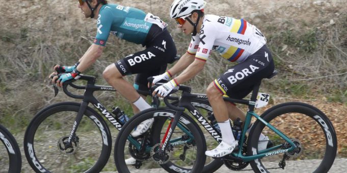 Sergio Higuita escaló al top 10 del Tour de Suiza