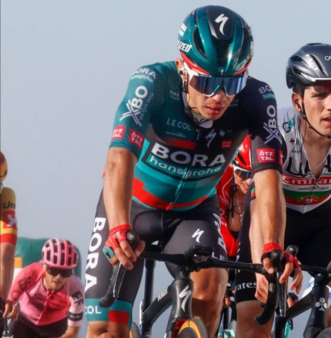 Sergio Higuita en el top 10 de la Vuelta a Algarve