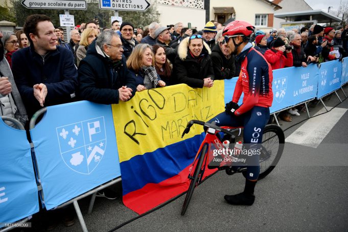Con Daniel Felipe Martinez a bordo, empezó la Paris Niza 2023