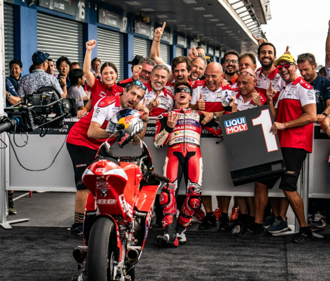 Cuarta victoria de Alonso en Moto3