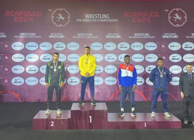 Gran inicio del Panamericano de Lucha