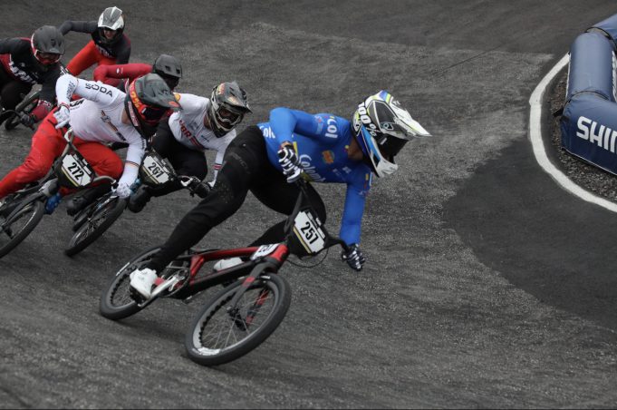 Colombia tendrá a 13 ciclistas en los cuartos de final del mundial