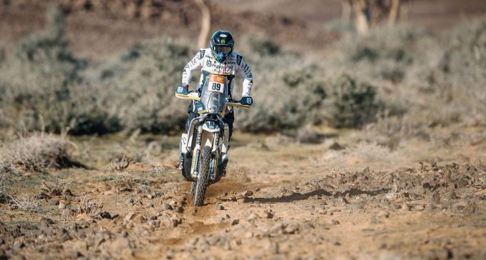 Etapa 8 del Dakar 2025: Polémicas, reencuentros y desafíos en Arabia Saudí