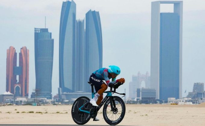 Colombia lucha en el top 10 del UAE Tour 2025