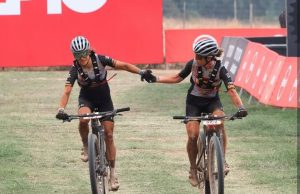Mónica Calderón asciende en la general de la Absa Cape Epic