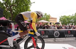 Difícil CRI para Colombia en la etapa 10 del Giro de Italia