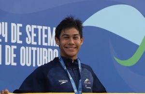 El adiós dorado de las aguas: Colombia brilla en el cierre de la natación artística y de carreras