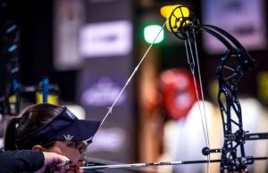 Alejandra Usquiano tricampeona en Nimes