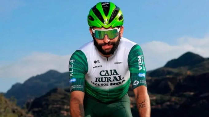 Fernando Gaviria en el Top 10 de la Clásica de Almería 2026