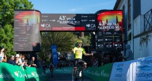 Victoria, Santiago Mesa celebra en la Volta ao Alentejo