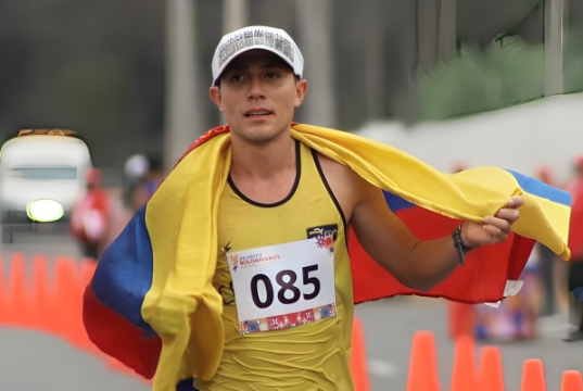 C茅sar Herrera brill贸 en el Mundial de Marcha