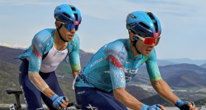 La montaña ascendió a los escarabajos en la general de Itzulia