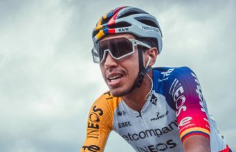 Jhonatan Narváez suma su tercera victoria en el Giro de Italia