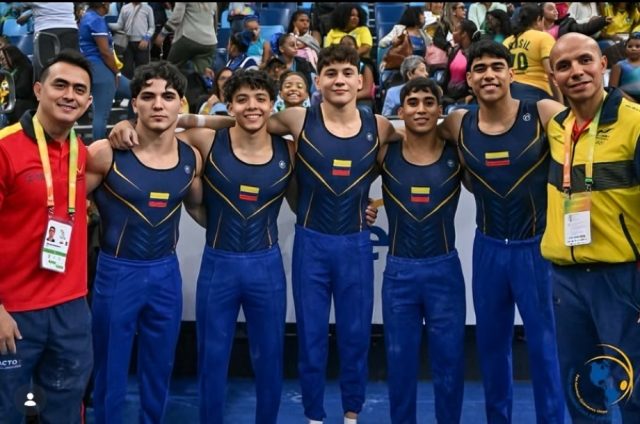 El equipo Colombia que alcanzó el podio