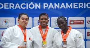 Brenda Olaya en el podio del Panamericano Open de Judo
