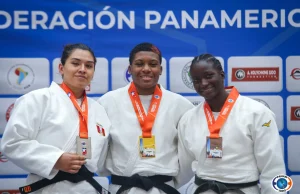 Brenda Olaya en el podio del Panamericano Open de Judo