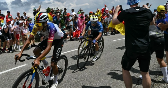 Egan Bernal y Einer Rubio en la etapa 17 del Tour de Francia/ Tomada de AFP