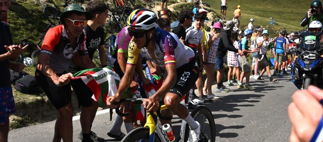Egan Bernal en la etapa 6 del Tour de Francia/ Tomada de @ineosgrenadiers en Instagram
