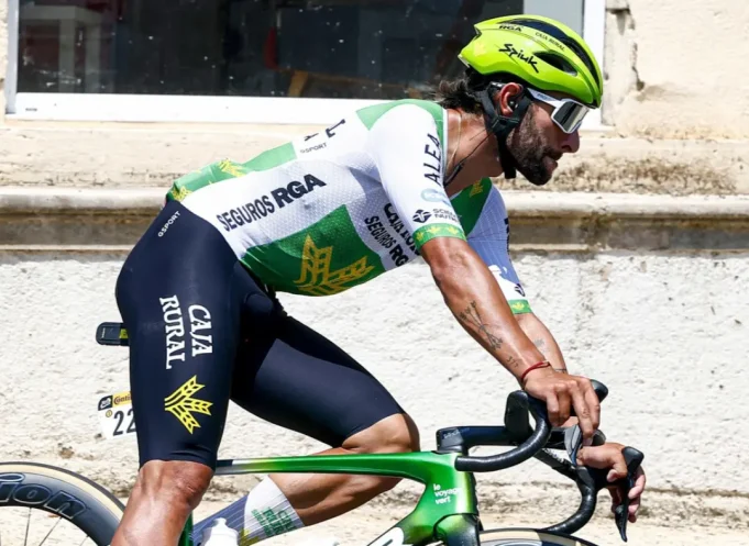 Fernando Gaviria en la etapa 8 del Tour de Francia/ Tomada de @cajarural_rga