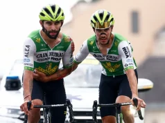 Gaviria tras el accidentado final de la etapa 12 del Tour de Francia.