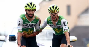 Gaviria tras el accidentado final de la etapa 12 del Tour de Francia.