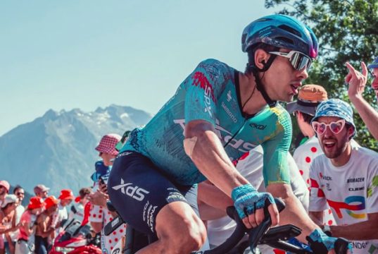Victoria de Carapaz en la etapa reina del Tour Harold Tejada en la etapa de montaña del Tour de Francia/ Tomada de Harold Tejada en Instagram