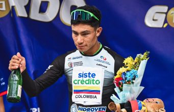 Misael Urian mantiene el liderato en la Vuelta a Venezuela Misael Urian en el liderato en la Vuelta a Venezuela/ Tomada @vueltavenezuela
