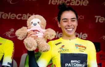 Jessica Parra defiende su liderato y conquista la Vuelta Femenina a Costa Rica
